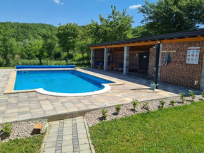  Holiday Home Faruk  Бихач